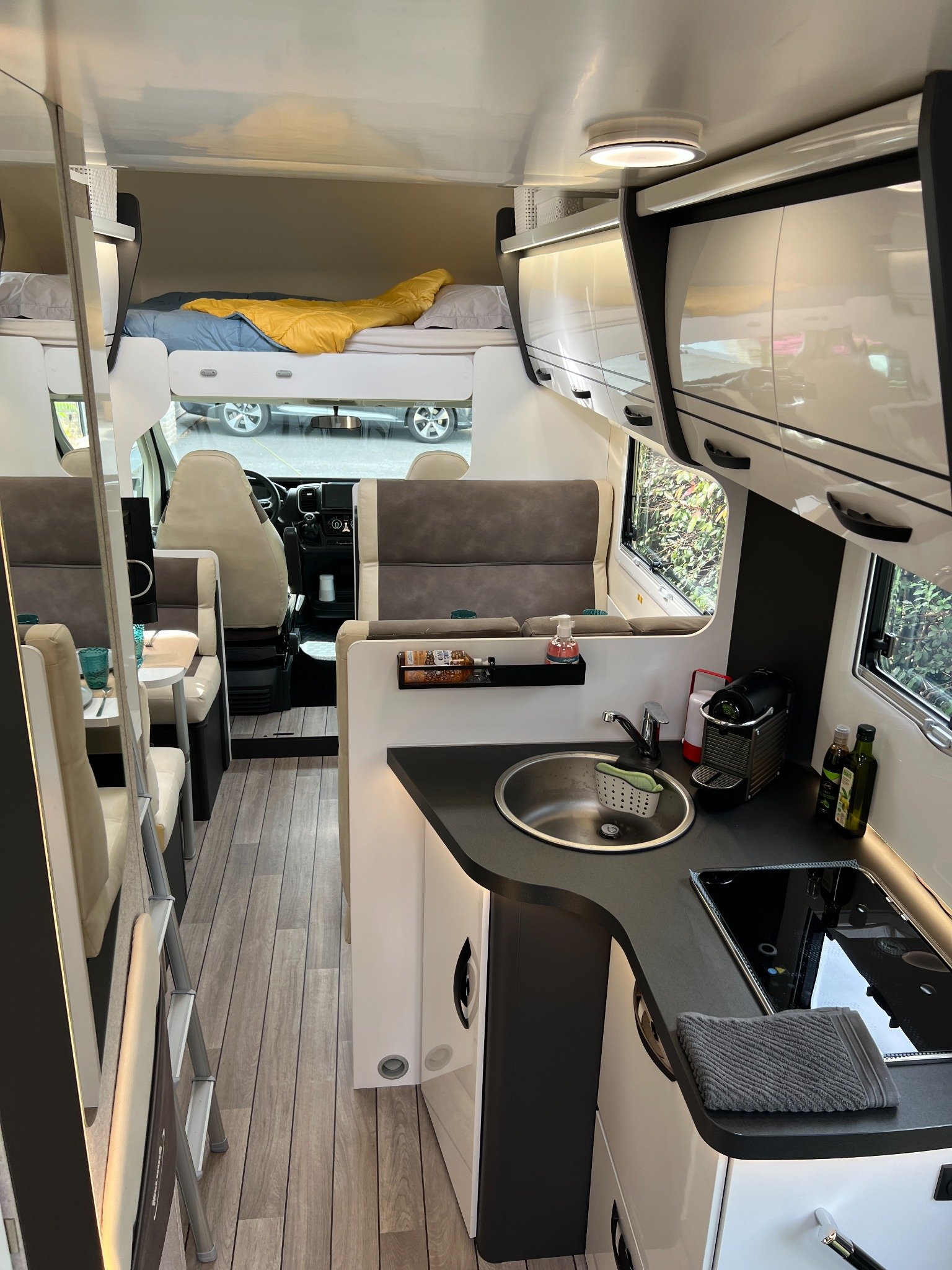 Grand lit de capucine