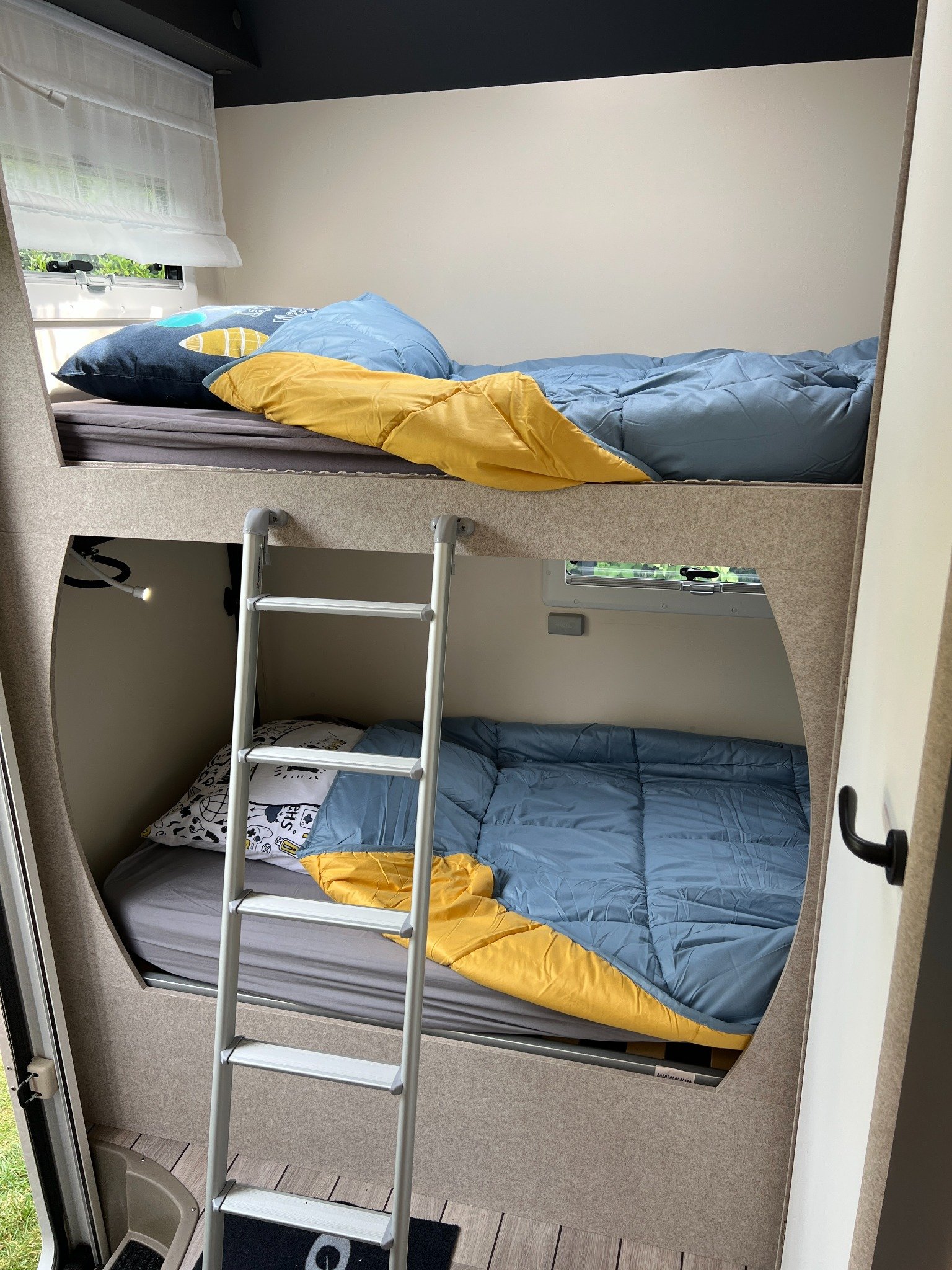 Lits superposés du camping-car